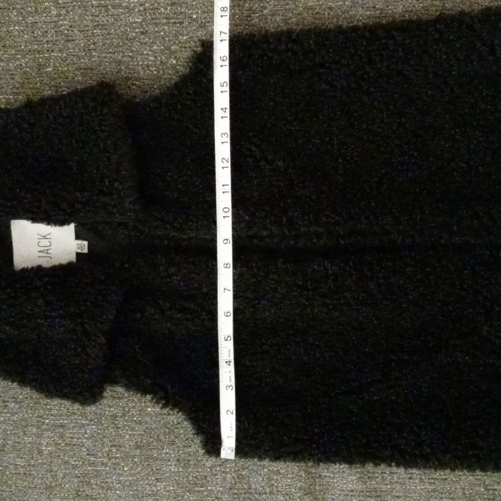 🖤Jack🖤 - Black Shearling-Like Vest - Picture 9 of 10